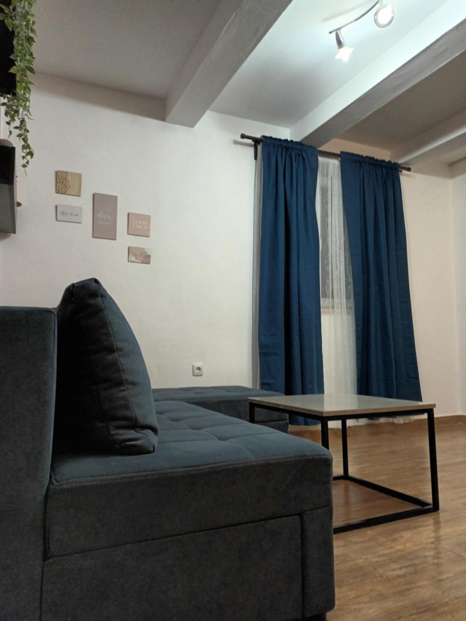 Apartment Jazbina Pula Exteriör bild
