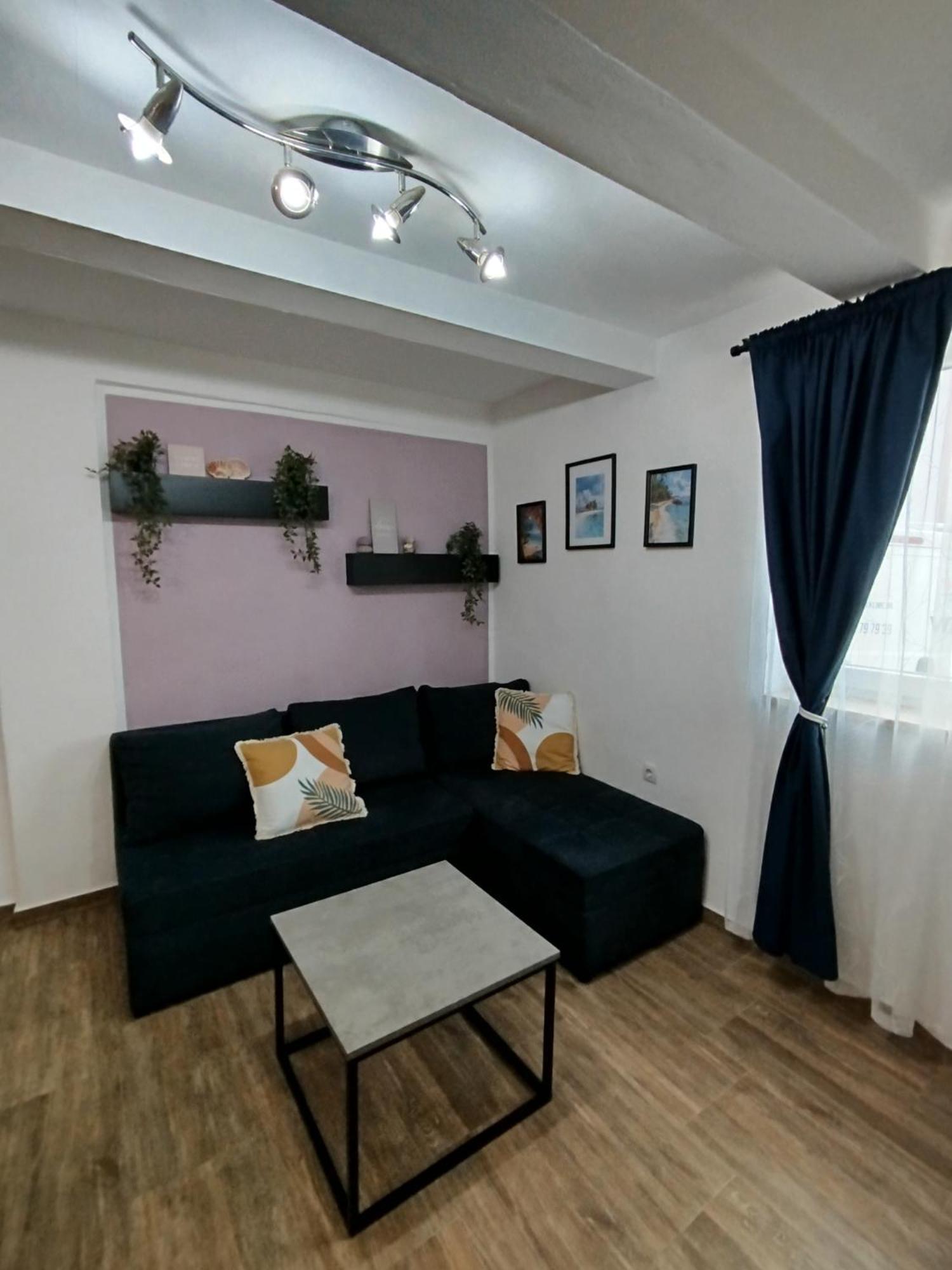 Apartment Jazbina Pula Exteriör bild
